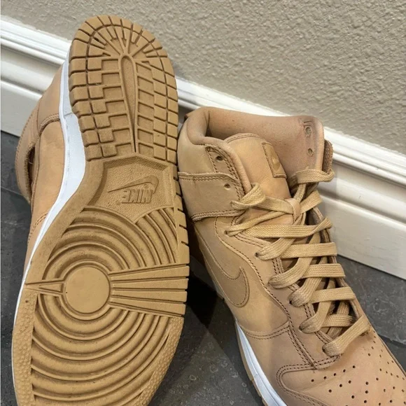 Nike Tan High-Top Sneakers - Picture 3 of 4